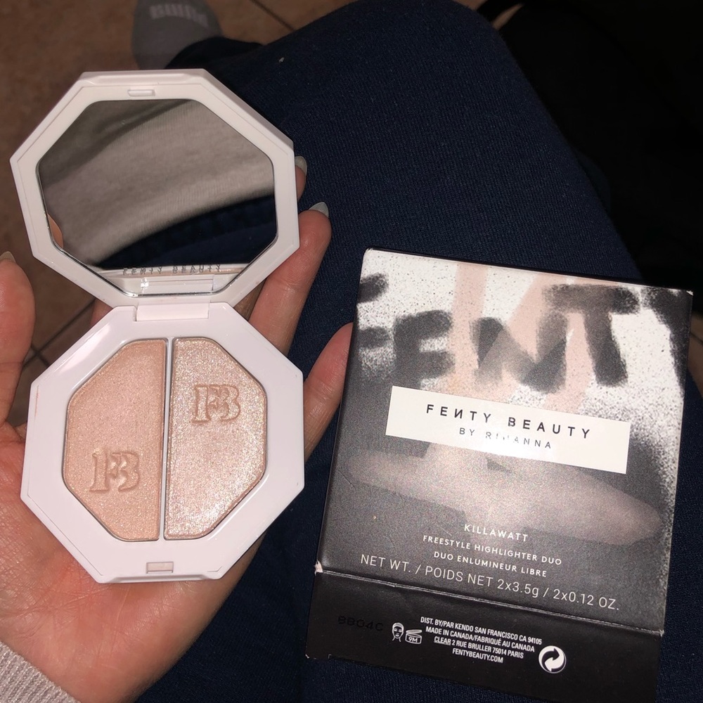 Fenty Highlighter (Lightning Dust, Fire Crystal)